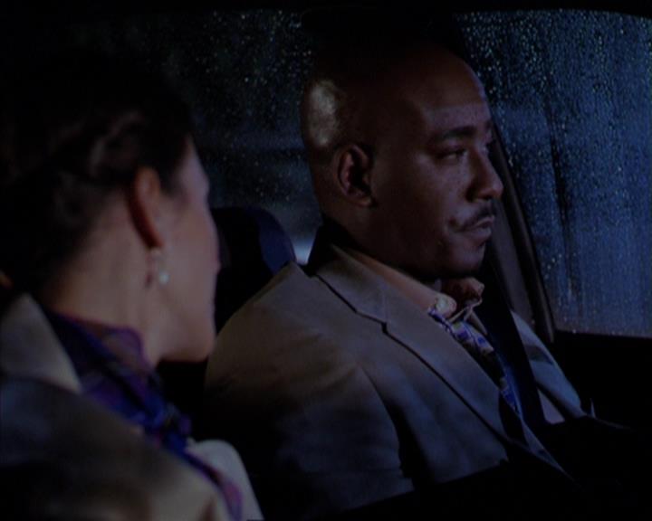 Charmed-Online-dot-316DeathTakesAHalliwell0634.jpg Charmed-Online-dot-316DeathTakesAHalliwell0634.jpg