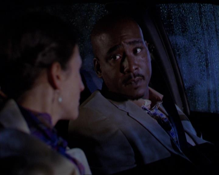 Charmed-Online-dot-316DeathTakesAHalliwell0641.jpg Charmed-Online-dot-316DeathTakesAHalliwell0641.jpg