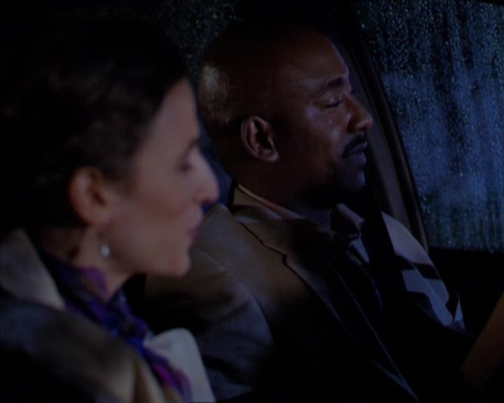 Charmed-Online-dot-316DeathTakesAHalliwell0653.jpg Charmed-Online-dot-316DeathTakesAHalliwell0653.jpg