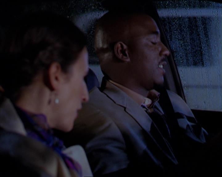 Charmed-Online-dot-316DeathTakesAHalliwell0654.jpg Charmed-Online-dot-316DeathTakesAHalliwell0654.jpg