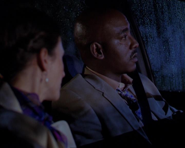 Charmed-Online-dot-316DeathTakesAHalliwell0659.jpg Charmed-Online-dot-316DeathTakesAHalliwell0659.jpg