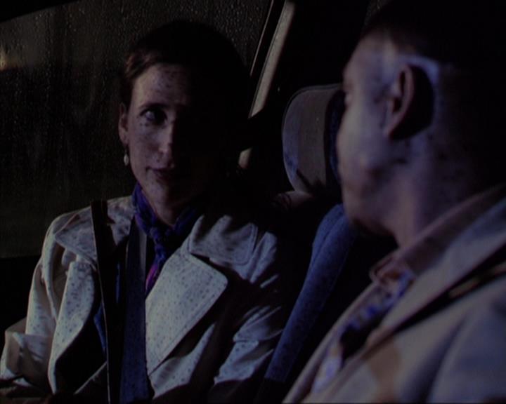 Charmed-Online-dot-316DeathTakesAHalliwell0666.jpg Charmed-Online-dot-316DeathTakesAHalliwell0666.jpg