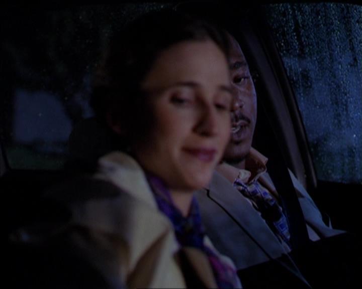 Charmed-Online-dot-316DeathTakesAHalliwell0672.jpg Charmed-Online-dot-316DeathTakesAHalliwell0672.jpg