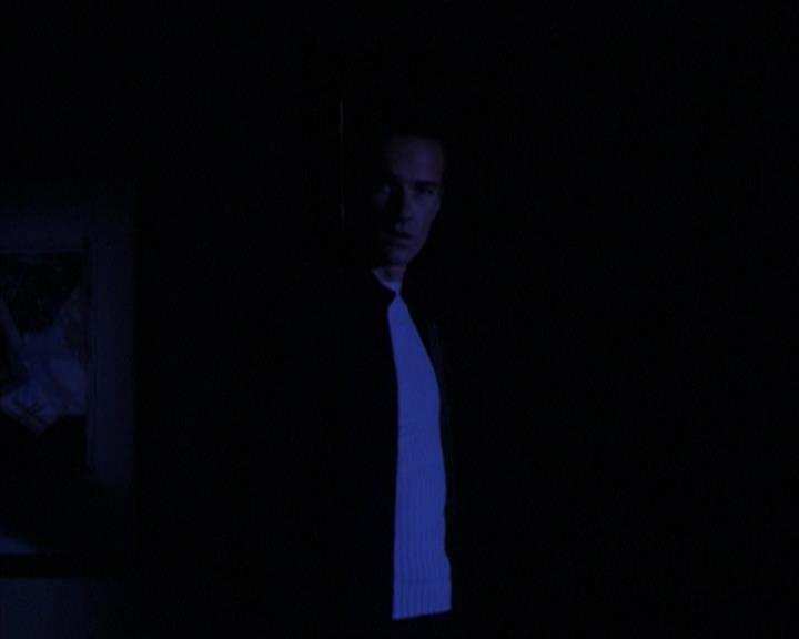 Charmed-Online-dot-316DeathTakesAHalliwell0700.jpg Charmed-Online-dot-316DeathTakesAHalliwell0700.jpg