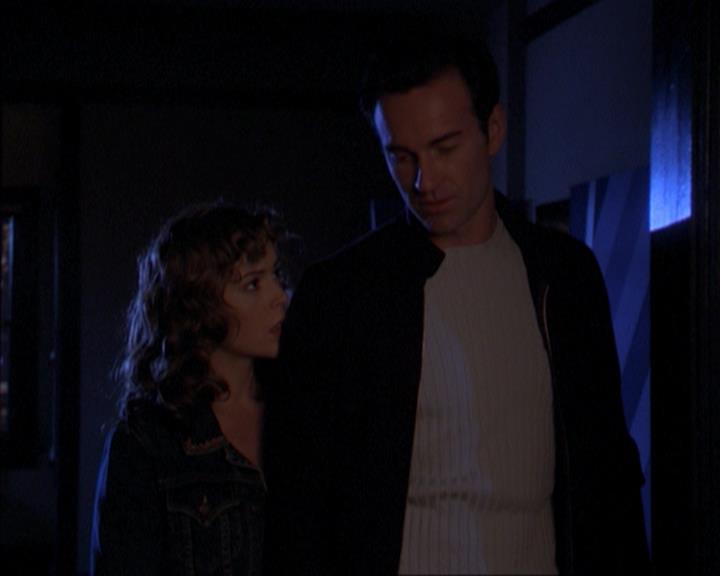 Charmed-Online-dot-316DeathTakesAHalliwell0729.jpg Charmed-Online-dot-316DeathTakesAHalliwell0729.jpg