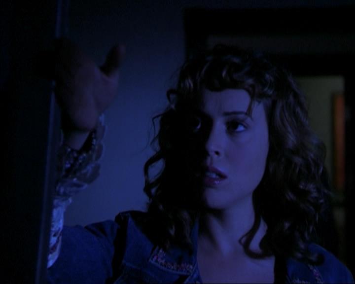 Charmed-Online-dot-316DeathTakesAHalliwell0787.jpg
