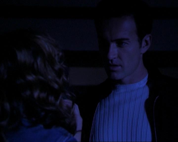 Charmed-Online-dot-316DeathTakesAHalliwell0811.jpg Charmed-Online-dot-316DeathTakesAHalliwell0811.jpg