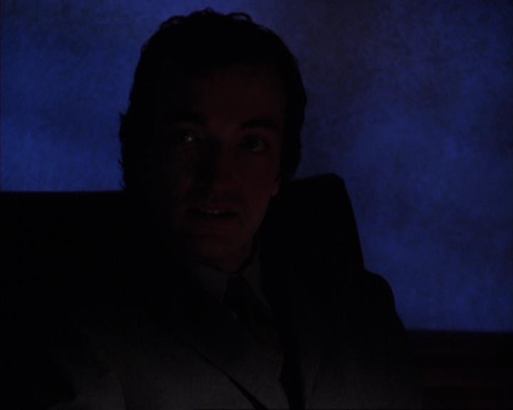 Charmed-Online-dot-316DeathTakesAHalliwell0843.jpg Charmed-Online-dot-316DeathTakesAHalliwell0843.jpg