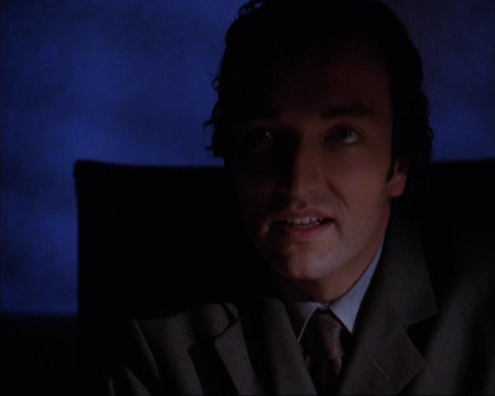 Charmed-Online-dot-316DeathTakesAHalliwell0851.jpg Charmed-Online-dot-316DeathTakesAHalliwell0851.jpg