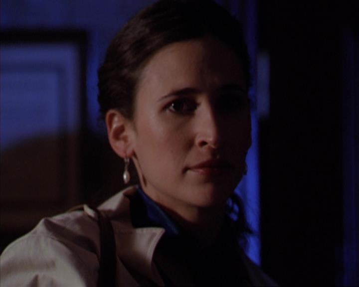 Charmed-Online-dot-316DeathTakesAHalliwell0854.jpg Charmed-Online-dot-316DeathTakesAHalliwell0854.jpg