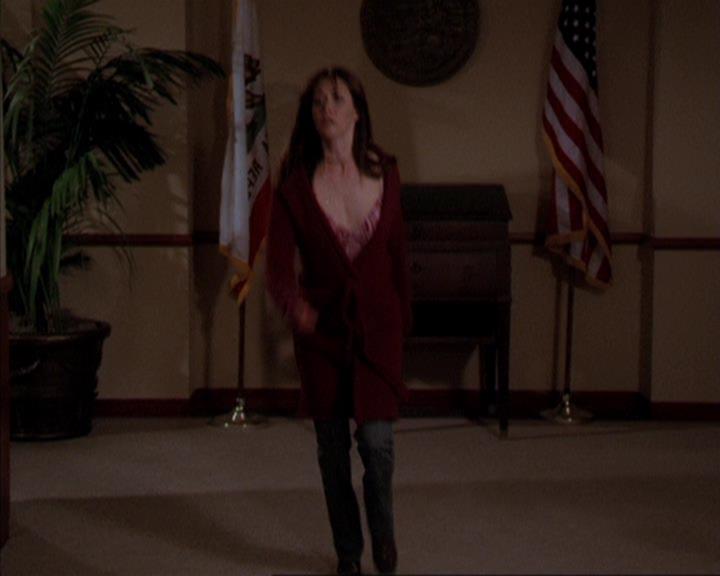 Charmed-Online-dot-316DeathTakesAHalliwell0860.jpg