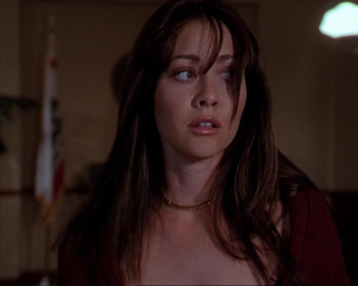 Charmed-Online-dot-316DeathTakesAHalliwell0865.jpg