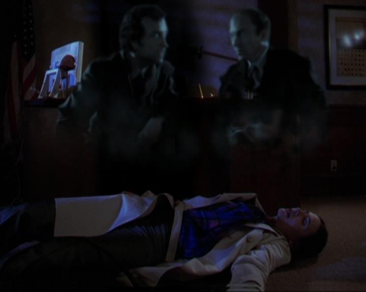 Charmed-Online-dot-316DeathTakesAHalliwell0877.jpg