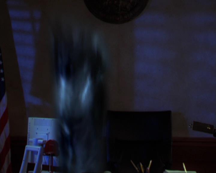 Charmed-Online-dot-316DeathTakesAHalliwell0881.jpg