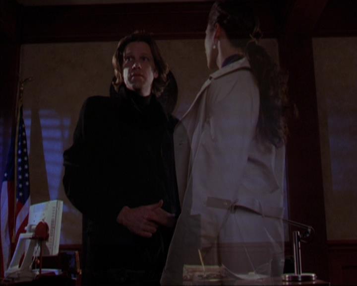 Charmed-Online-dot-316DeathTakesAHalliwell0910.jpg Charmed-Online-dot-316DeathTakesAHalliwell0910.jpg