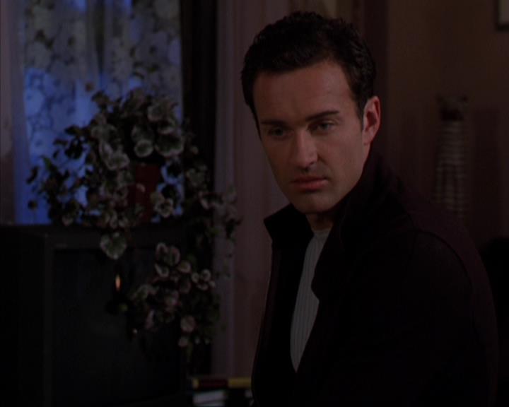 Charmed-Online-dot-316DeathTakesAHalliwell0993.jpg