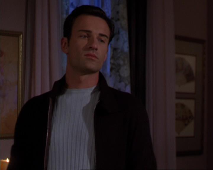 Charmed-Online-dot-316DeathTakesAHalliwell1002.jpg