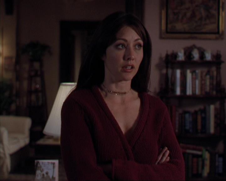 Charmed-Online-dot-316DeathTakesAHalliwell1009.jpg