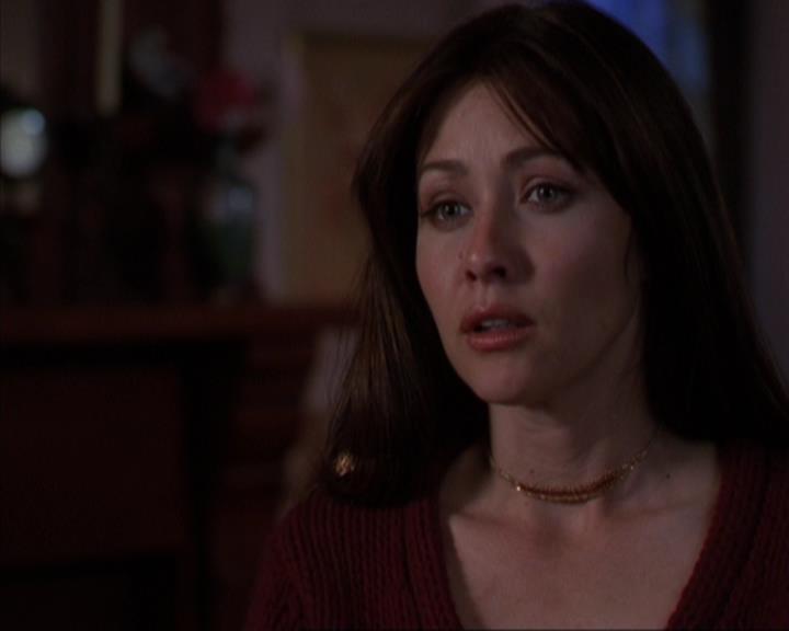 Charmed-Online-dot-316DeathTakesAHalliwell1067.jpg