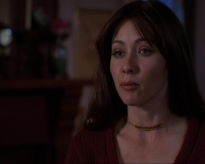 Charmed-Online-dot-316DeathTakesAHalliwell1068.jpg
