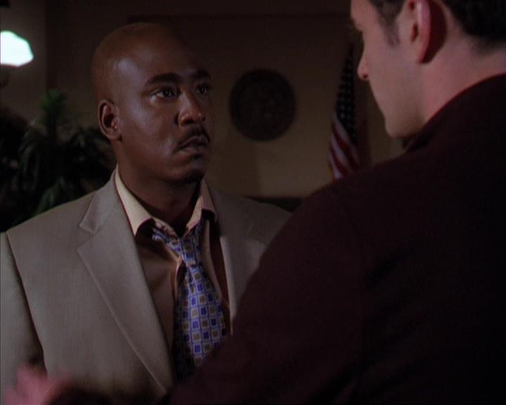 Charmed-Online-dot-316DeathTakesAHalliwell1150.jpg Charmed-Online-dot-316DeathTakesAHalliwell1150.jpg