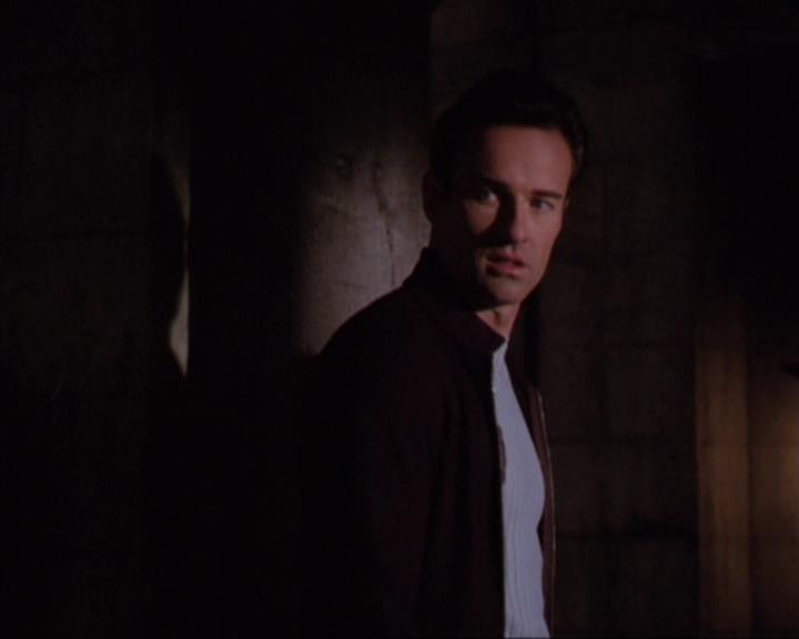 Charmed-Online-dot-316DeathTakesAHalliwell1182.jpg Charmed-Online-dot-316DeathTakesAHalliwell1182.jpg