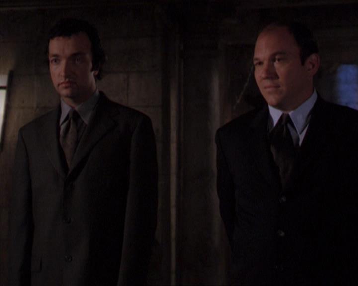 Charmed-Online-dot-316DeathTakesAHalliwell1308.jpg Charmed-Online-dot-316DeathTakesAHalliwell1308.jpg