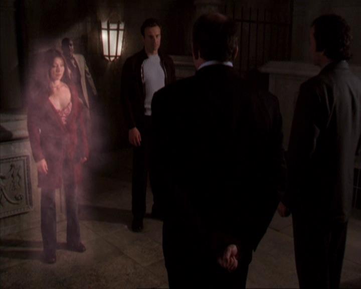 Charmed-Online-dot-316DeathTakesAHalliwell1309.jpg