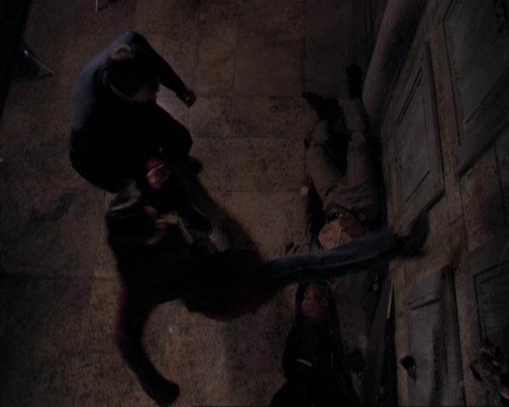 Charmed-Online-dot-316DeathTakesAHalliwell1333.jpg Charmed-Online-dot-316DeathTakesAHalliwell1333.jpg