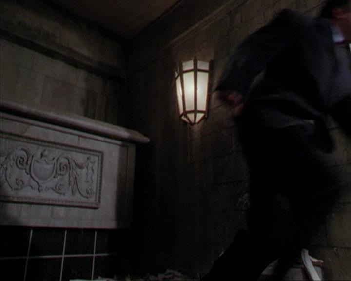 Charmed-Online-dot-316DeathTakesAHalliwell1350.jpg Charmed-Online-dot-316DeathTakesAHalliwell1350.jpg