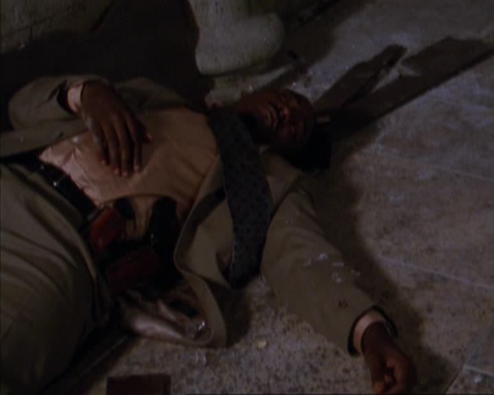 Charmed-Online-dot-316DeathTakesAHalliwell1361.jpg Charmed-Online-dot-316DeathTakesAHalliwell1361.jpg