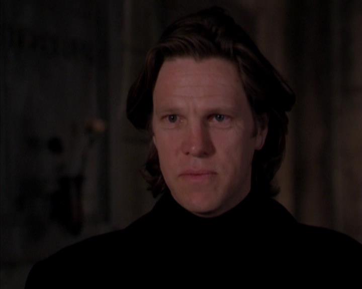 Charmed-Online-dot-316DeathTakesAHalliwell1367.jpg Charmed-Online-dot-316DeathTakesAHalliwell1367.jpg