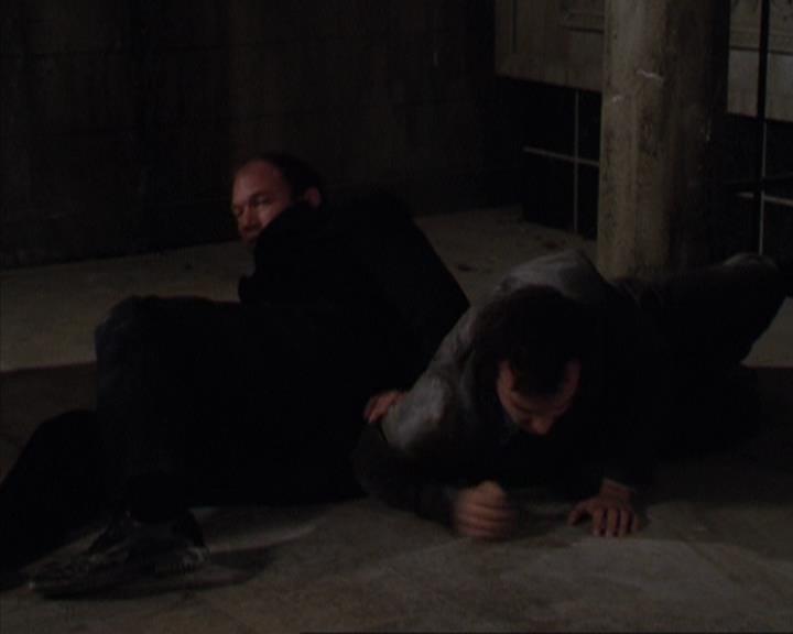 Charmed-Online-dot-316DeathTakesAHalliwell1382.jpg Charmed-Online-dot-316DeathTakesAHalliwell1382.jpg