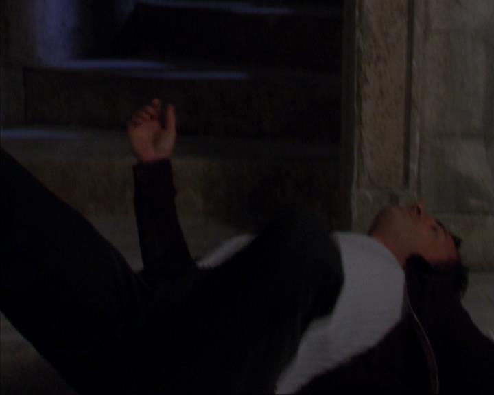 Charmed-Online-dot-316DeathTakesAHalliwell1387.jpg Charmed-Online-dot-316DeathTakesAHalliwell1387.jpg