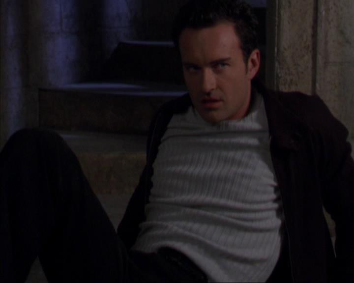 Charmed-Online-dot-316DeathTakesAHalliwell1396.jpg Charmed-Online-dot-316DeathTakesAHalliwell1396.jpg