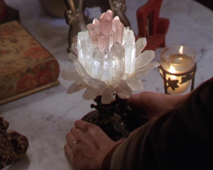 Charmed-Online-dot-316DeathTakesAHalliwell1408.jpg