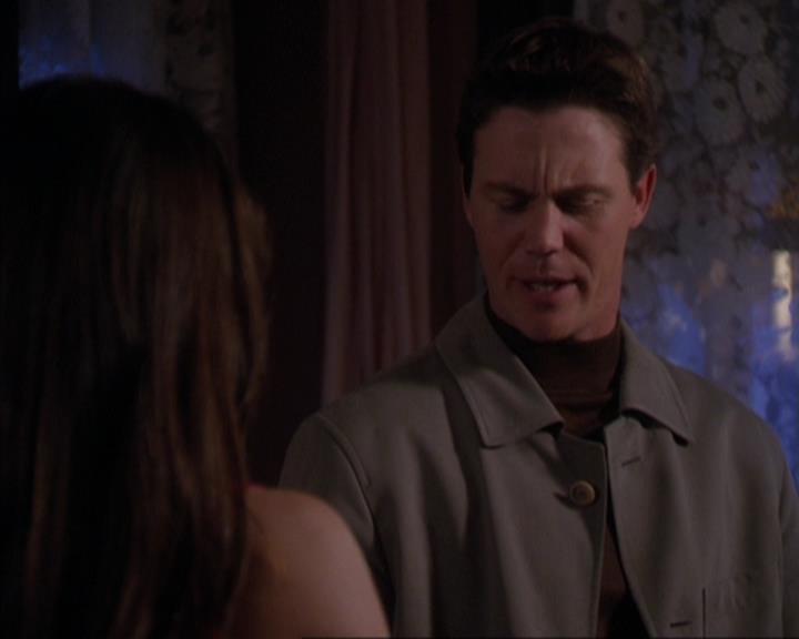 Charmed-Online-dot-316DeathTakesAHalliwell1428.jpg Charmed-Online-dot-316DeathTakesAHalliwell1428.jpg