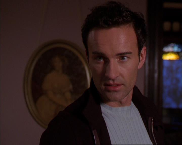 Charmed-Online-dot-316DeathTakesAHalliwell1457.jpg Charmed-Online-dot-316DeathTakesAHalliwell1457.jpg