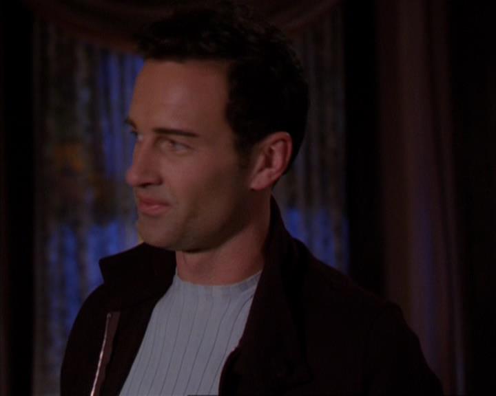 Charmed-Online-dot-316DeathTakesAHalliwell1464.jpg Charmed-Online-dot-316DeathTakesAHalliwell1464.jpg