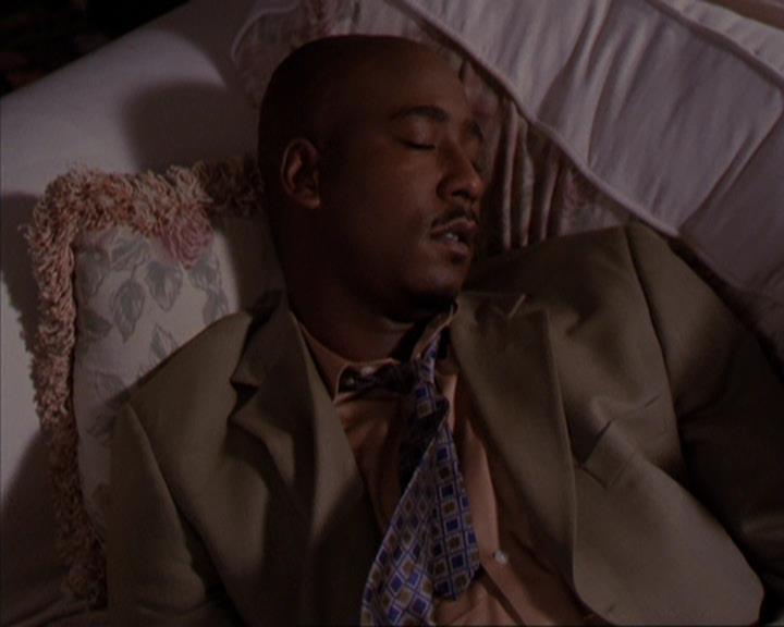 Charmed-Online-dot-316DeathTakesAHalliwell1465.jpg Charmed-Online-dot-316DeathTakesAHalliwell1465.jpg