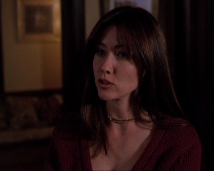 Charmed-Online-dot-316DeathTakesAHalliwell1499.jpg
