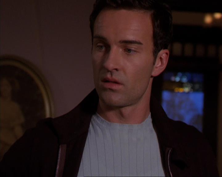 Charmed-Online-dot-316DeathTakesAHalliwell1504.jpg Charmed-Online-dot-316DeathTakesAHalliwell1504.jpg