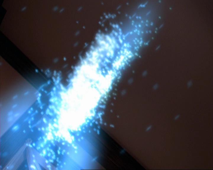 Charmed-Online-dot-316DeathTakesAHalliwell1525.jpg Charmed-Online-dot-316DeathTakesAHalliwell1525.jpg