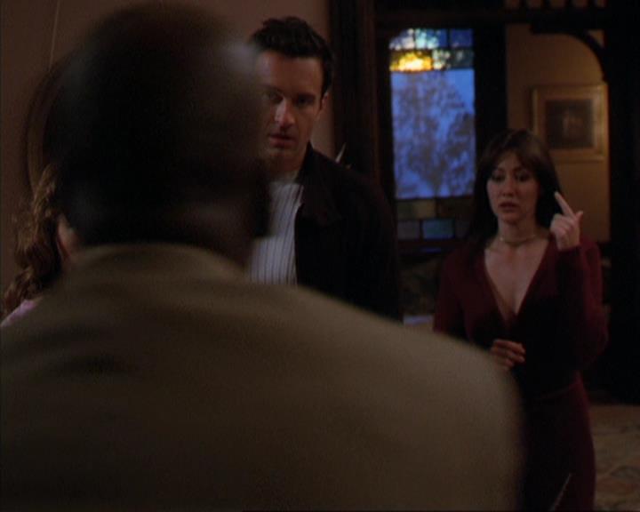 Charmed-Online-dot-316DeathTakesAHalliwell1533.jpg
