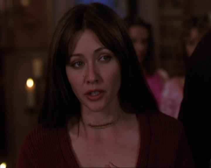 Charmed-Online-dot-316DeathTakesAHalliwell1566.jpg