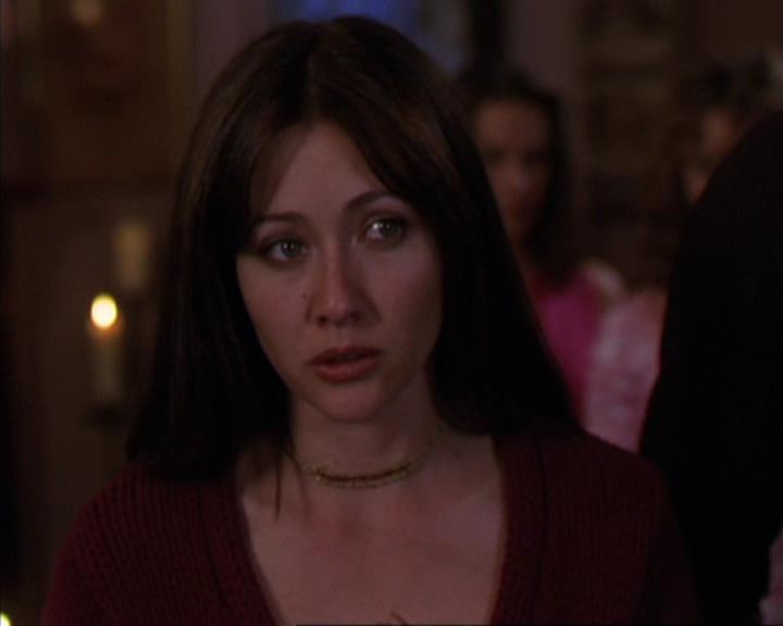 Charmed-Online-dot-316DeathTakesAHalliwell1567.jpg