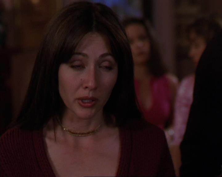 Charmed-Online-dot-316DeathTakesAHalliwell1569.jpg