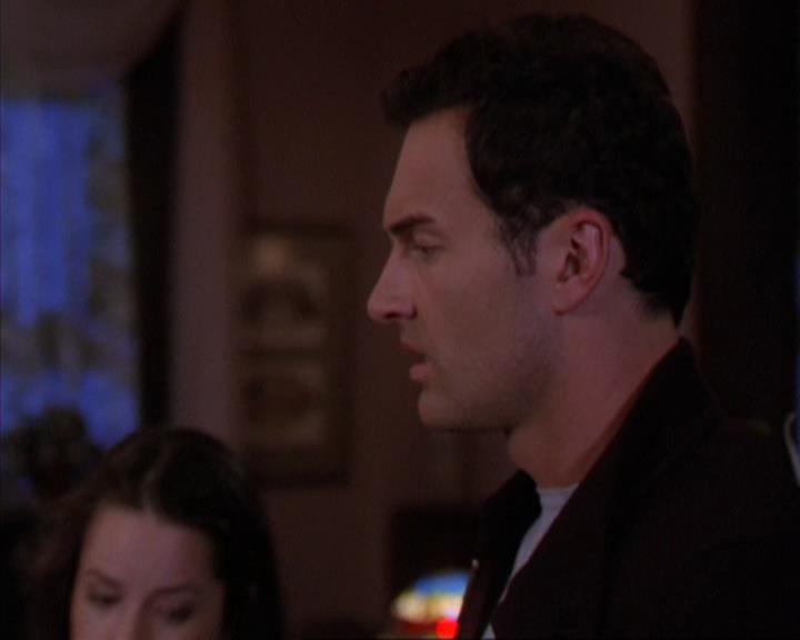 Charmed-Online-dot-316DeathTakesAHalliwell1594.jpg Charmed-Online-dot-316DeathTakesAHalliwell1594.jpg