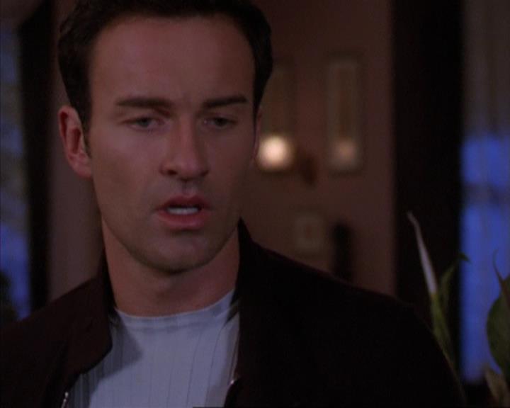 Charmed-Online-dot-316DeathTakesAHalliwell1596.jpg