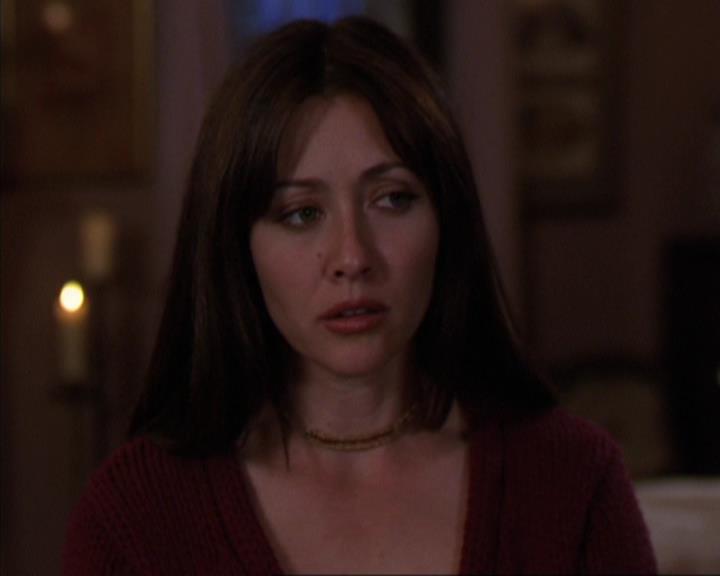 Charmed-Online-dot-316DeathTakesAHalliwell1603.jpg